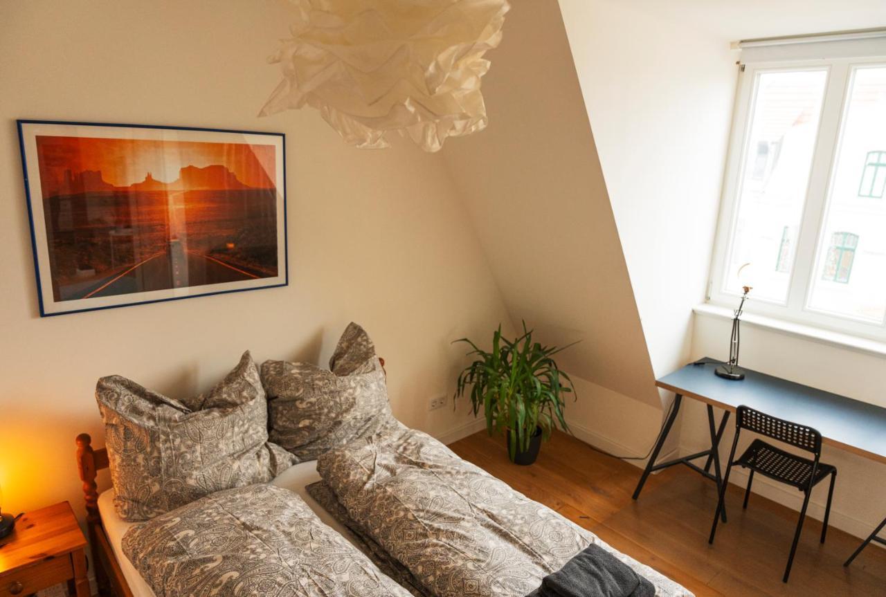 Woelkchen - Wohnung Mit Balkon, Holzdielen & Tv Bremerhaven Exterior foto